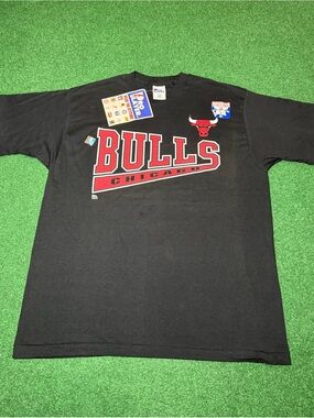Vintage 90s Chicago Bulls NBA T-shirt, Deadstock Michael Jordan Era NWT (XL)